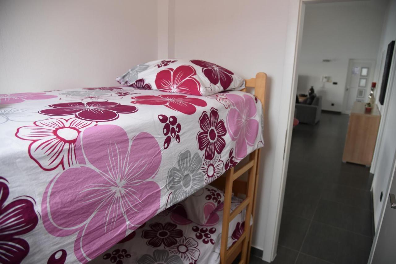 Villa Pina Appartment Chantos Tisno Esterno foto